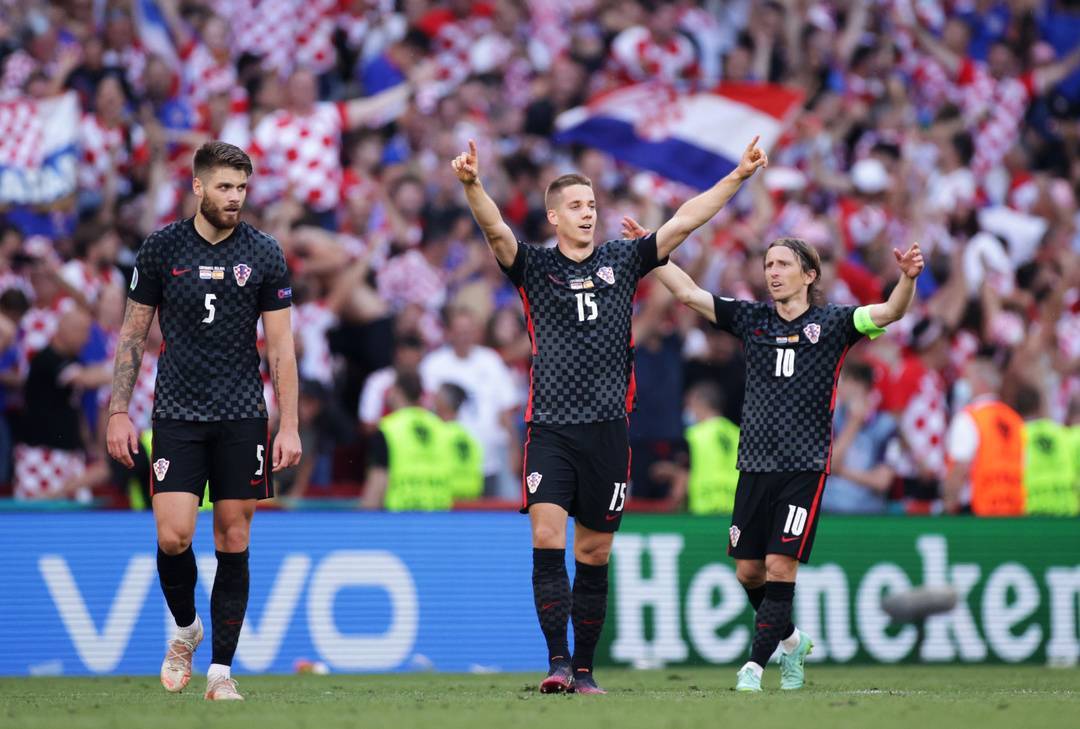 克罗地亚逆转西班牙，戈麦斯带队取胜