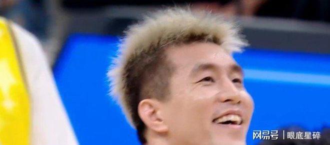 福建队鏖战辽宁队,郭艾伦点燃赛场 福建队鏖战辽宁队,郭艾伦点燃赛场