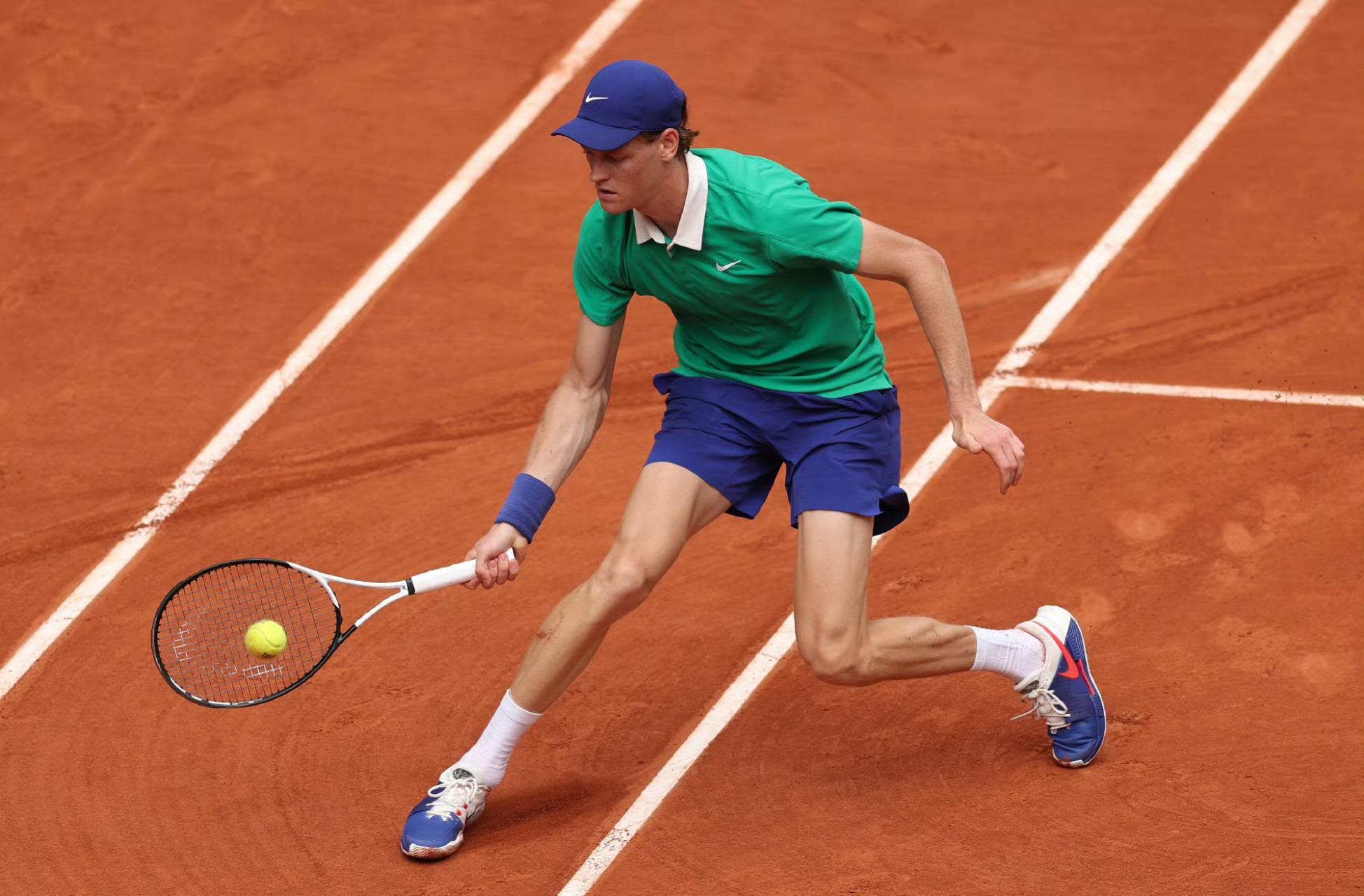 美网轻取法网,辛纳点燃赛场 美网轻取法网,辛纳点燃赛场