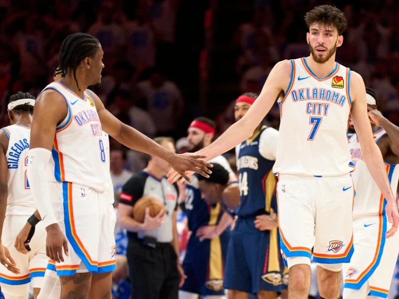 雷霆完胜福建队,锡安点燃赛场 雷霆完胜福建队,锡安点燃赛场