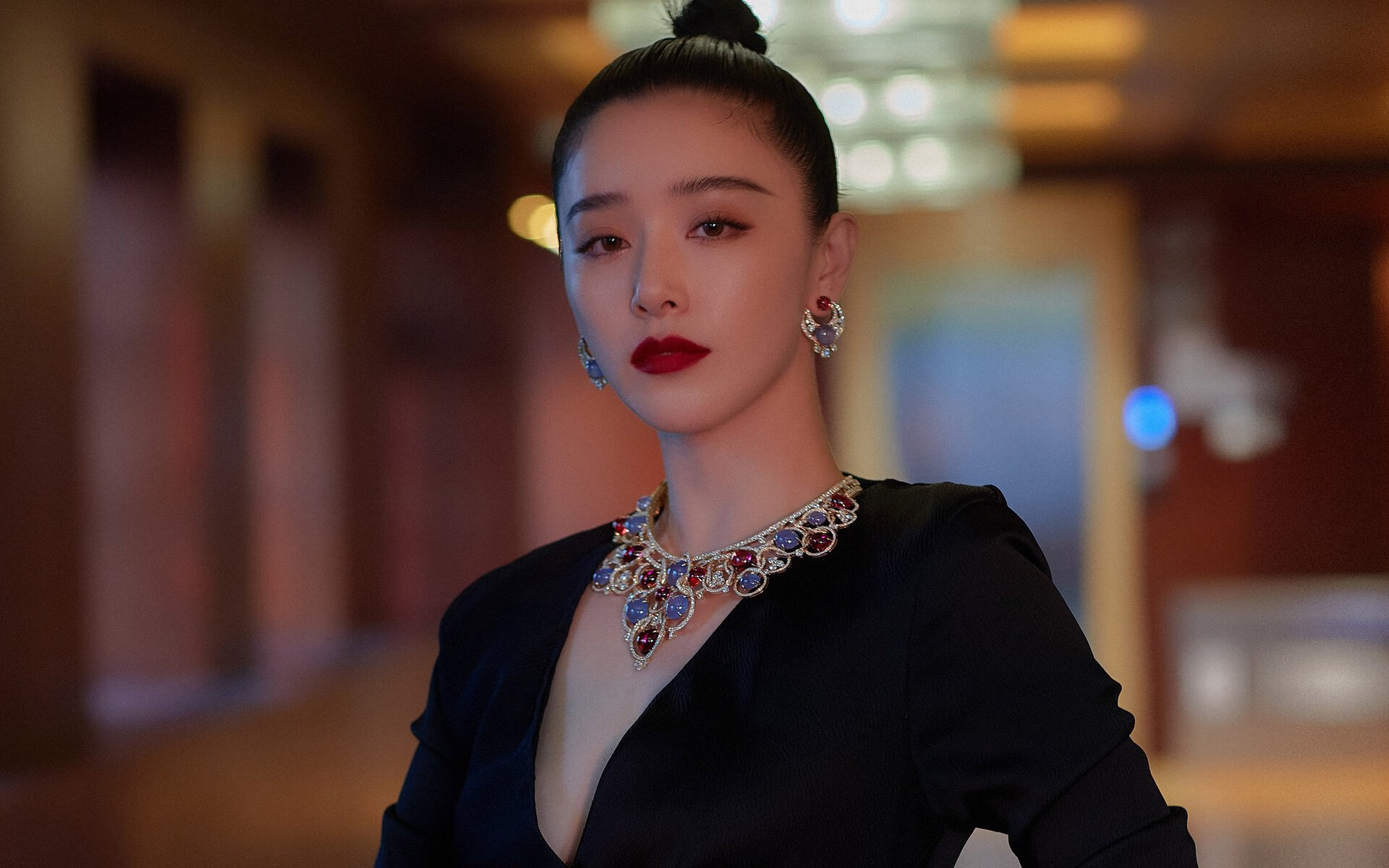 足球平行宇宙，当南美铁壁遭遇红牛能量—记一场虚构却深刻的洲际对决